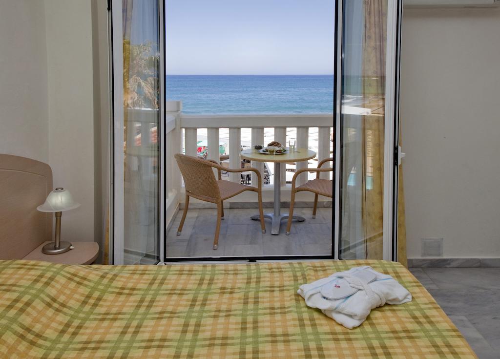 Jo An Beach Hotel Adelianos Kampos Exterior photo