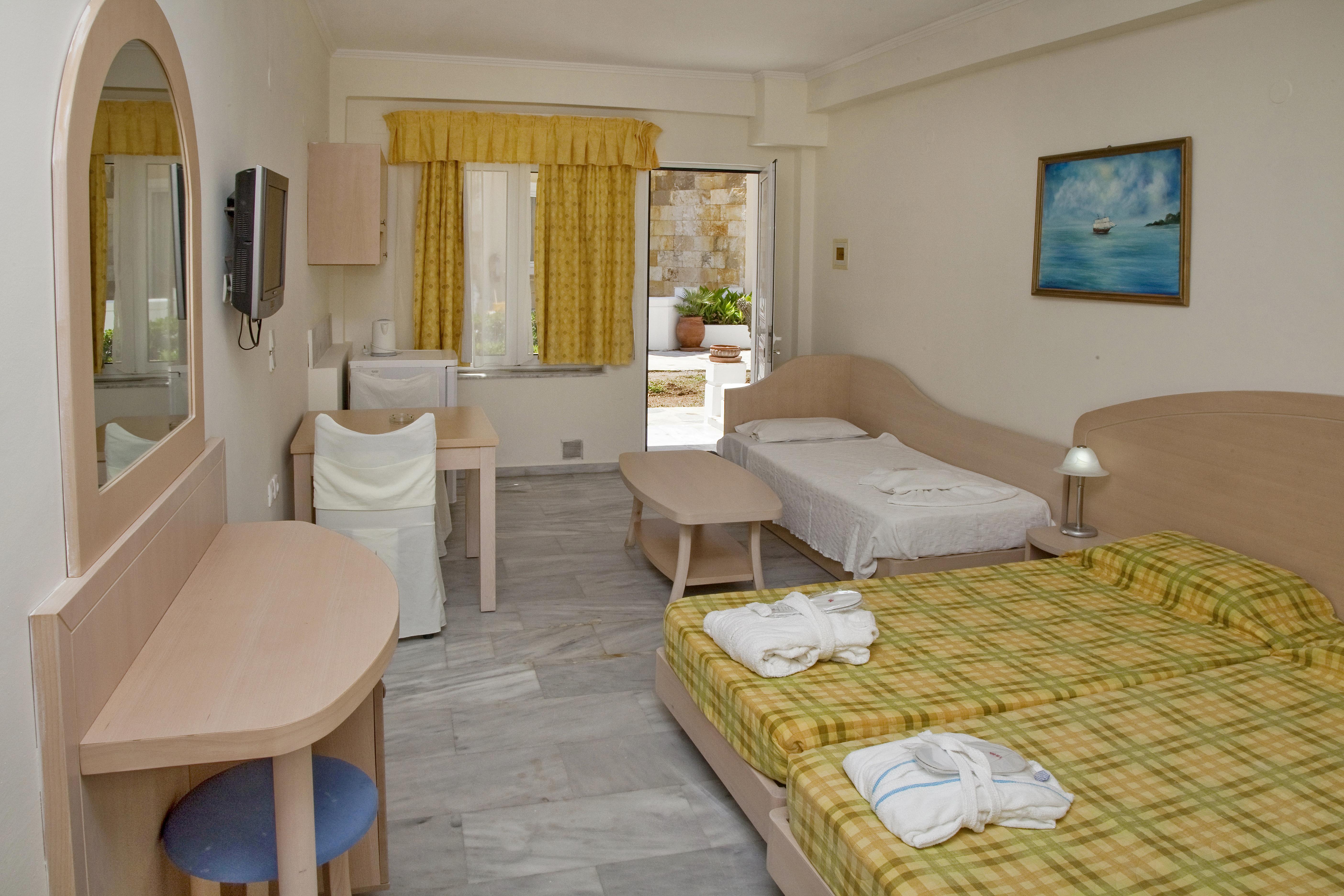 Jo An Beach Hotel Adelianos Kampos Exterior photo